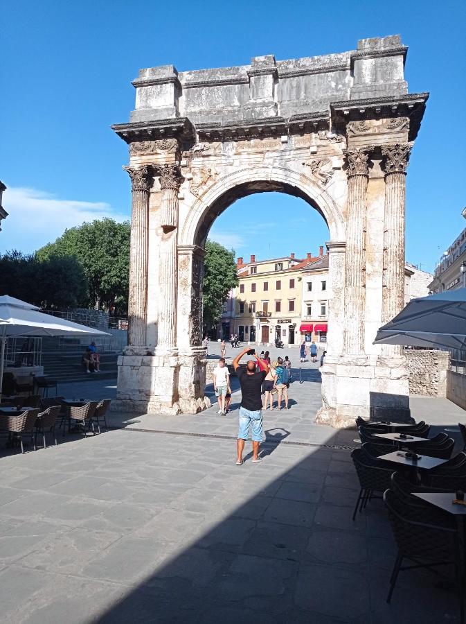 Apartman Oliva Pula Extérieur photo